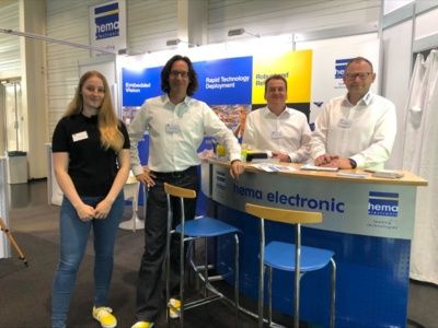 hema Team auf der embedded world 2022 in Nürnberg