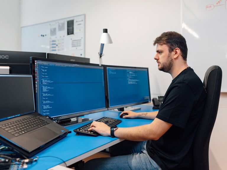 FPGA Programmierung von kundenspezifischen Hardwaresystemen